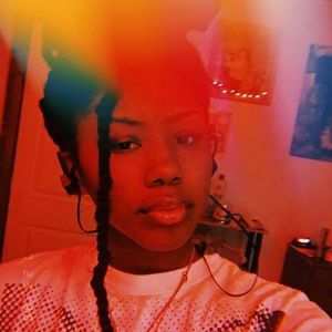 Meet your Posher, Mahogany